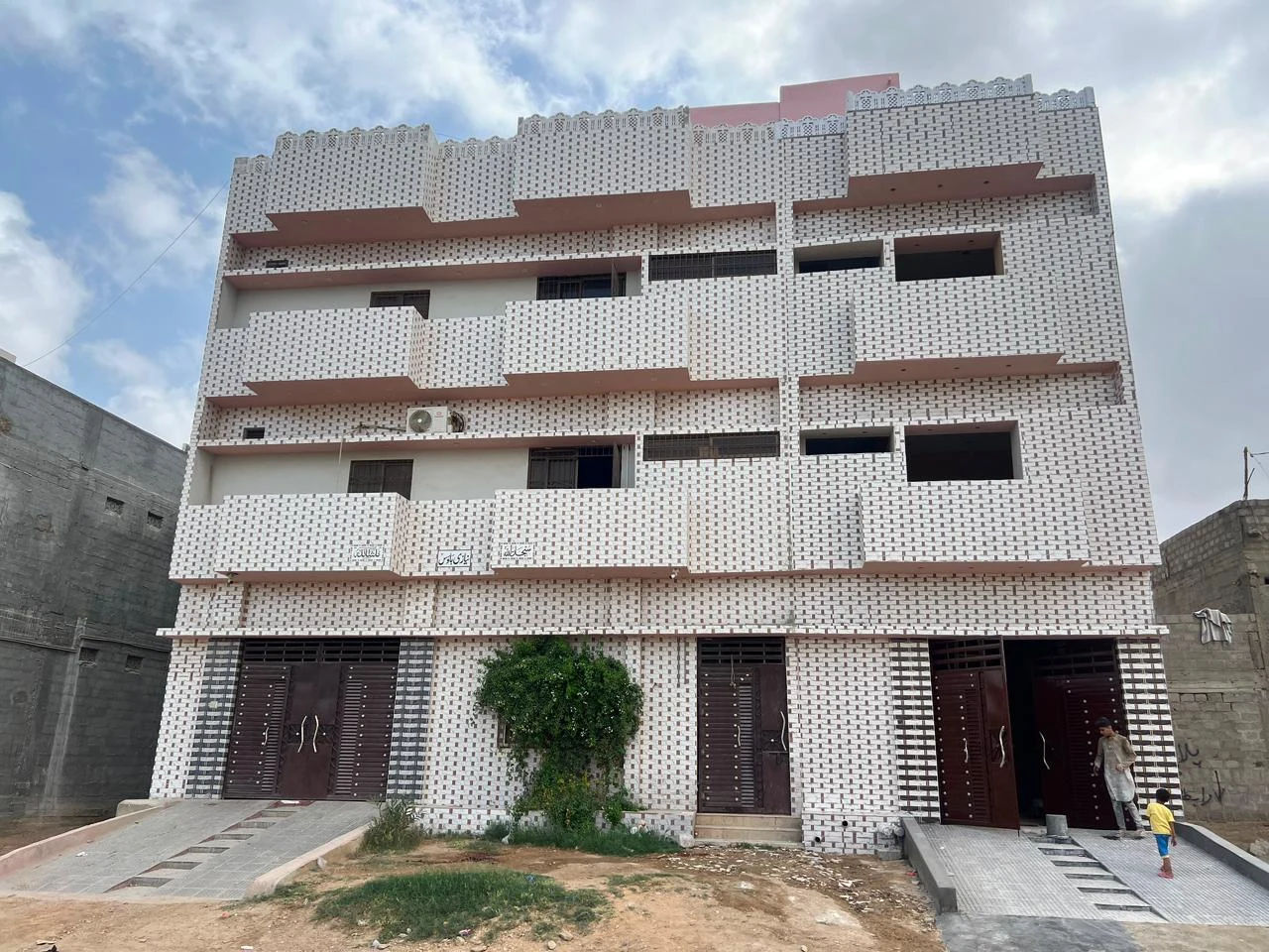 Tiled residential building from the JKN project portfolio